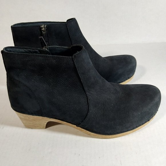 dansko maria black